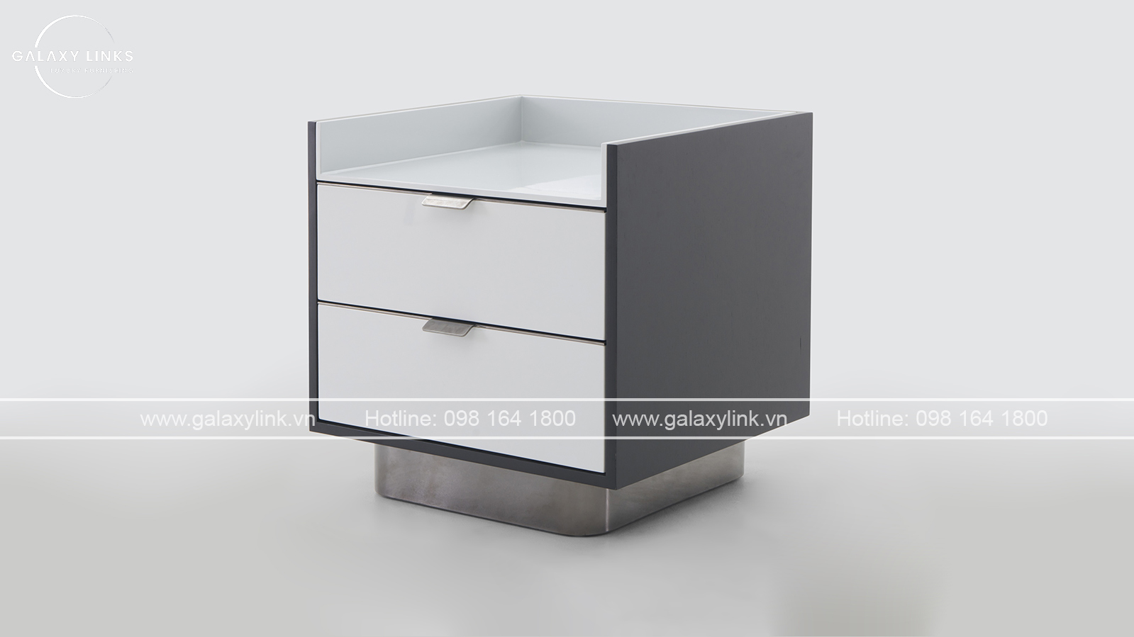 DARREN Nightstand