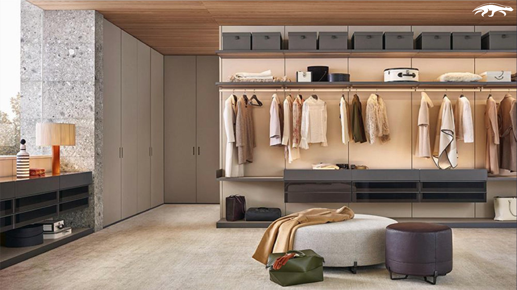 Walk In Closet148