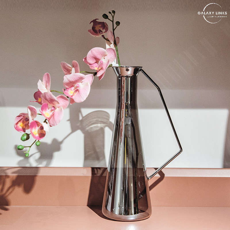 Smoky-Gray Handle Pot